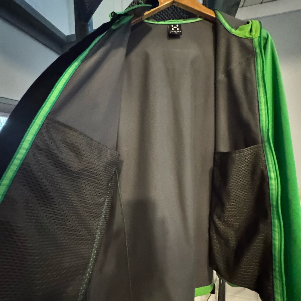 Haglöfs Men's Green Windstopper Soft Shell Jacket - Picture 6 of 8